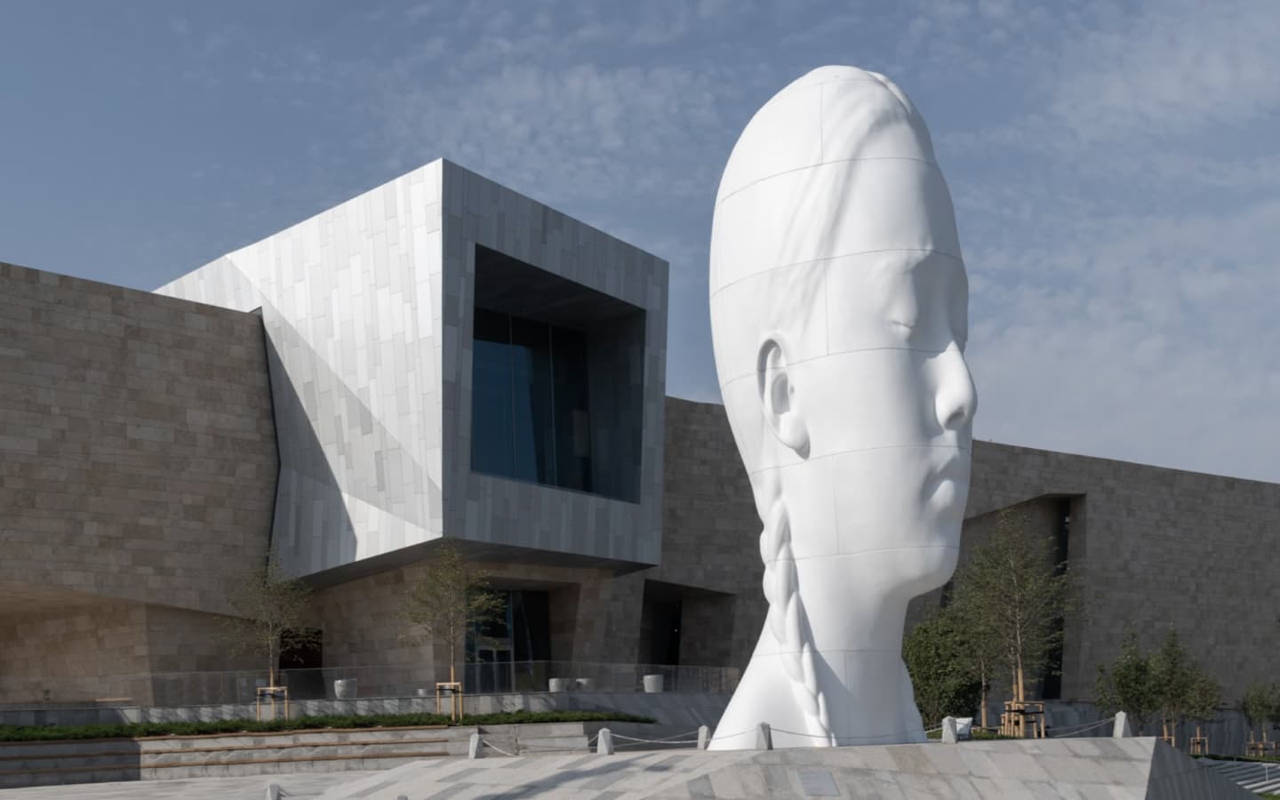 Almaty Museum of Arts: созерцать, изучать, наслаждаться
