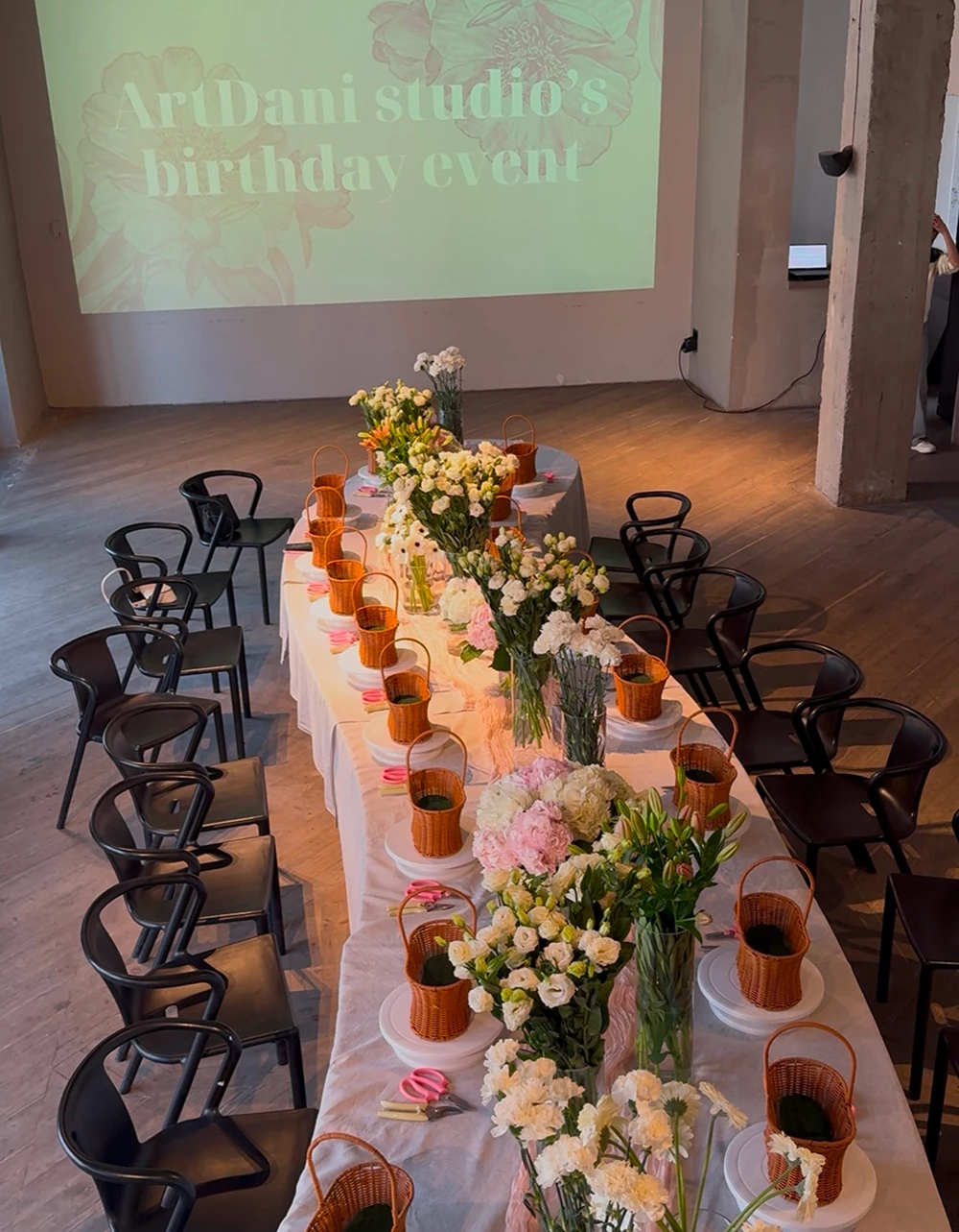 Креативные и амбициозные казахстанцы: как в 20 лет открыть творческое пространство в центре Алматы