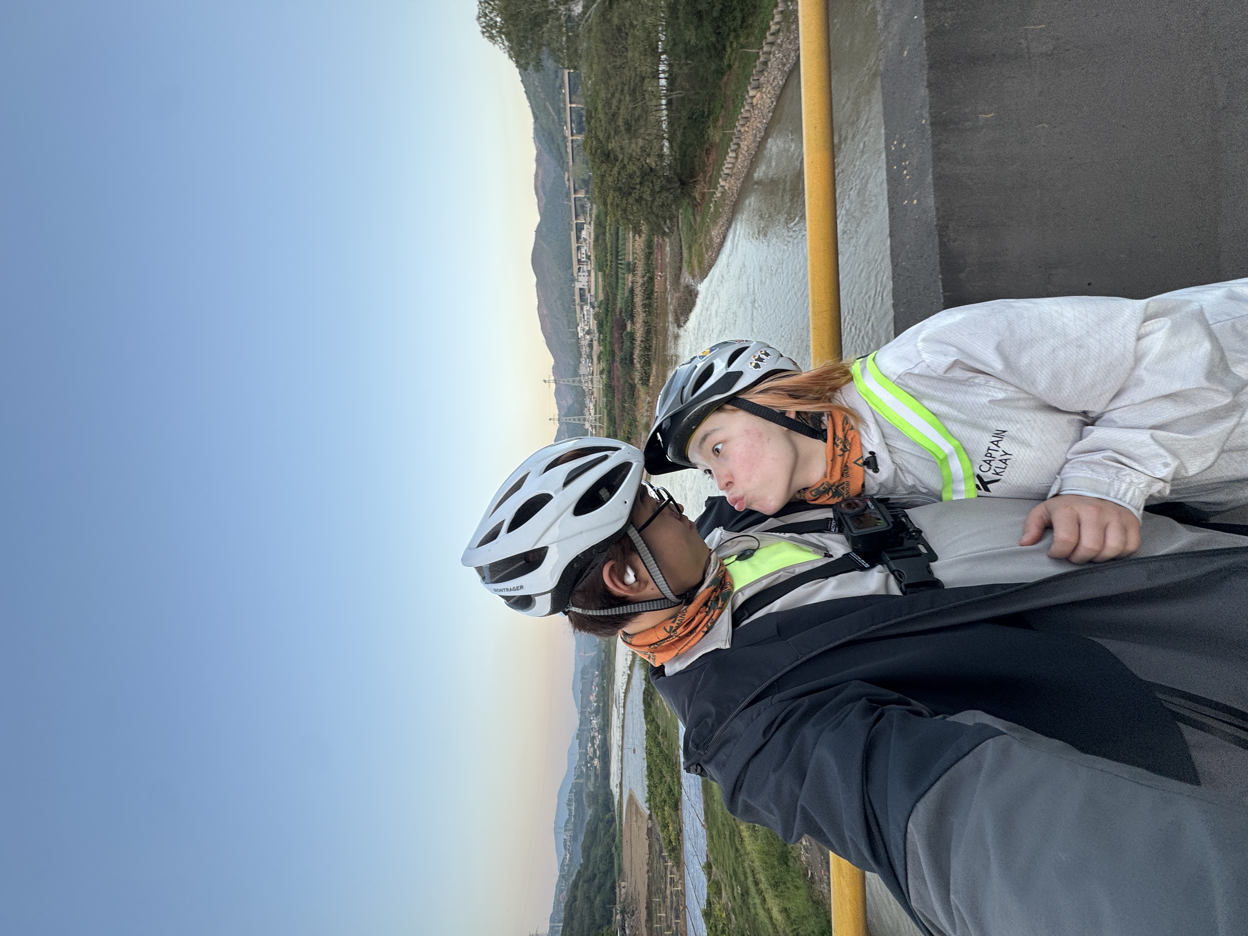 Личная история: как молодожёны решили доехать из Казахстана до Бали на велосипедах