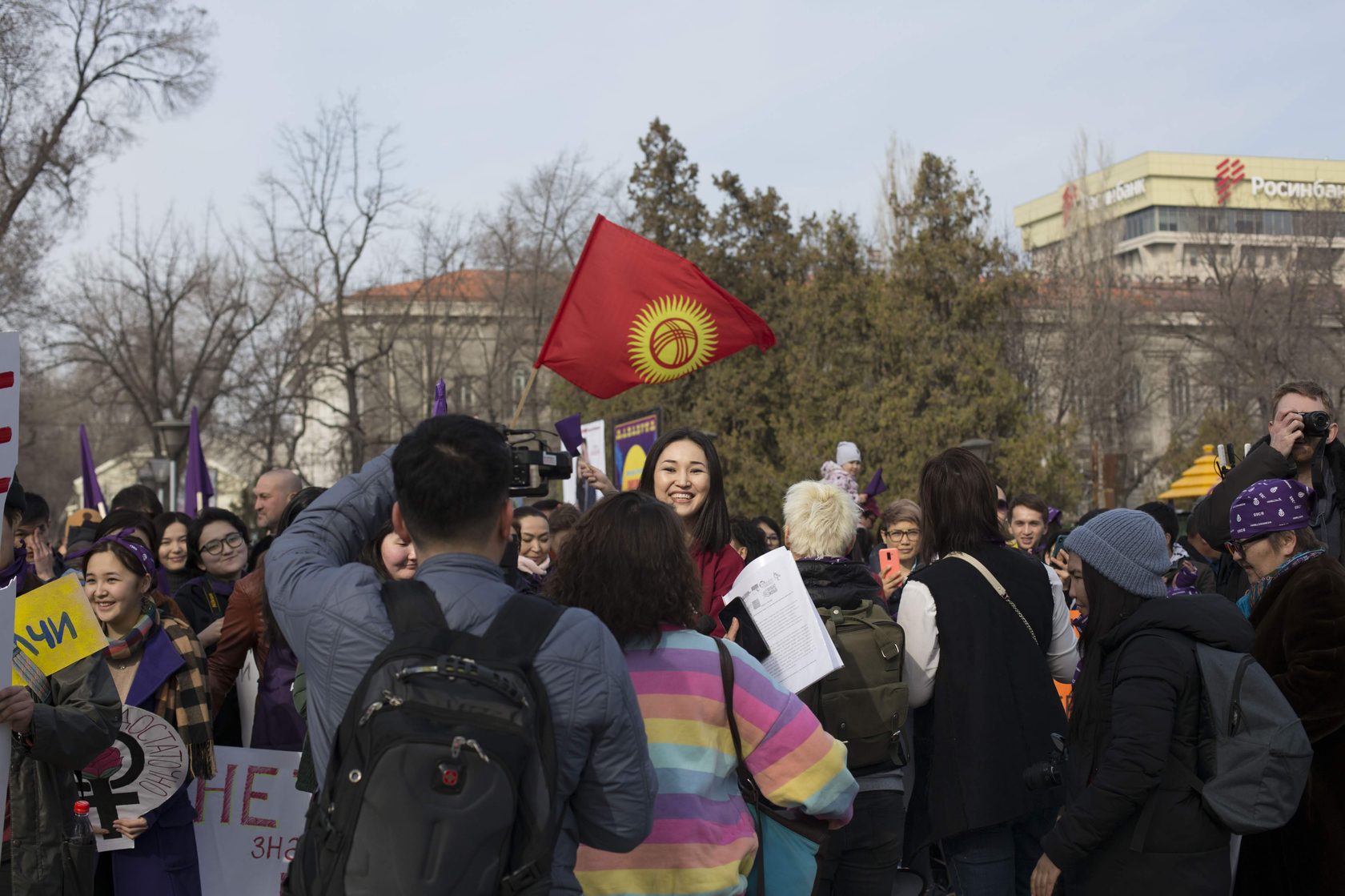 Кыргызстан, насилие, отношения, женщины, митинги